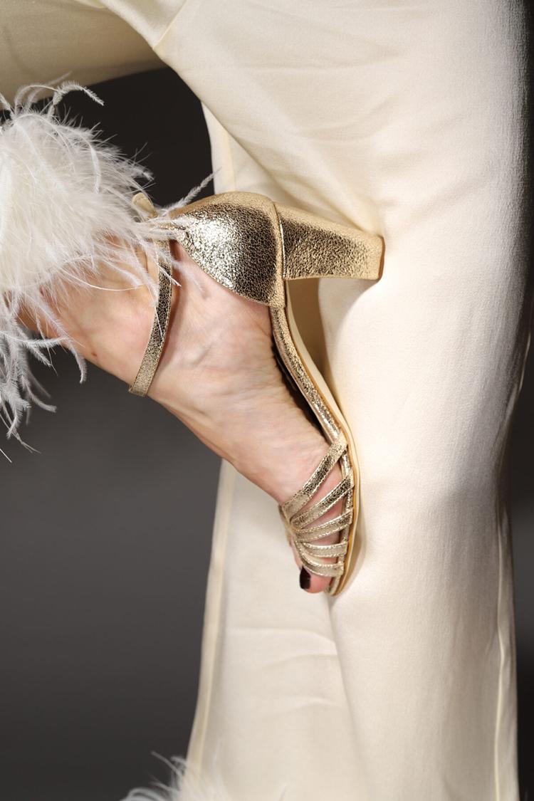 Eugenia - Peep toe sandály v metalizované zlaté
