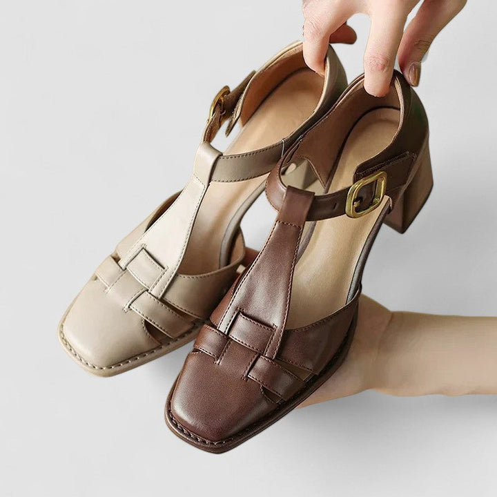 Sofia - Salto Bloco T-Strap