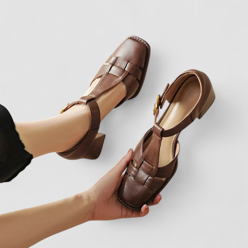 Sofia - Salto Bloco T-Strap