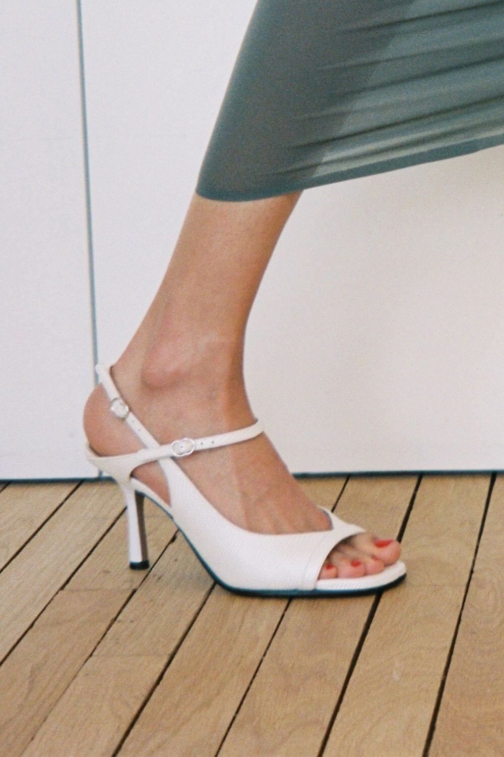 Denise - Saltos Slingback Černé