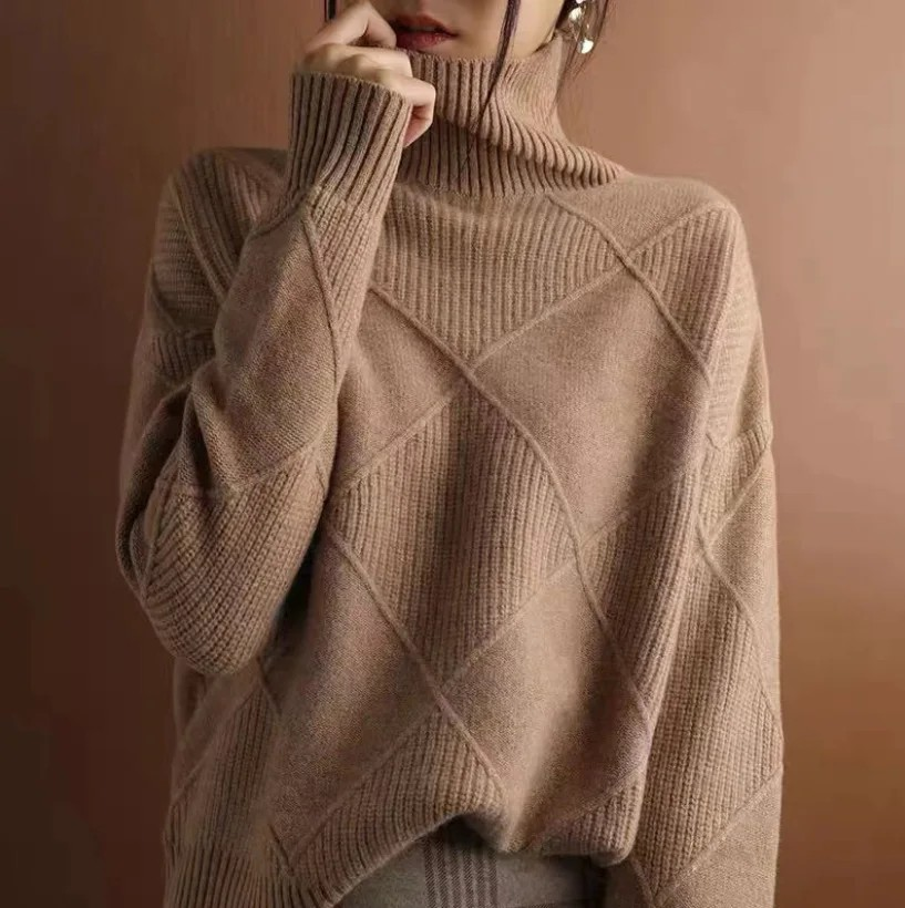 Anabela - Elegantní svetr s vysokým límcem