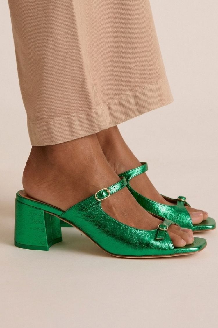 Hermelinda - Slingback boty v zlaté