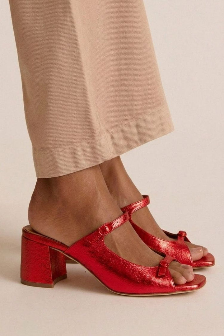 Hermelinda - Slingback boty v zlaté