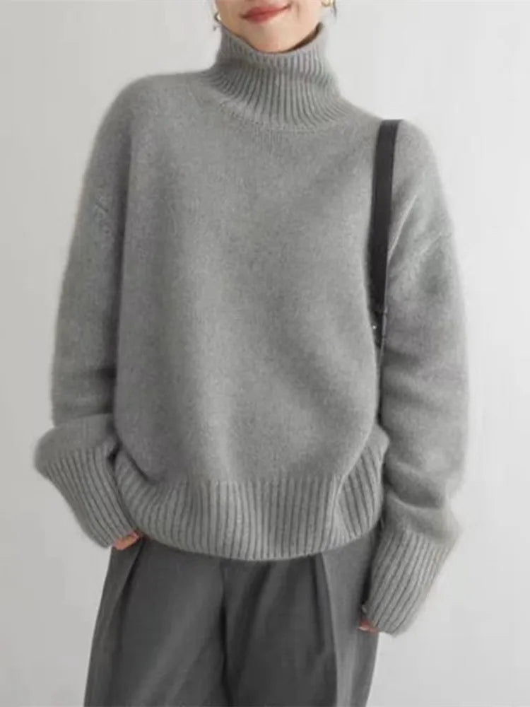 Ana - Elegantní svetr s vysokým límcem
