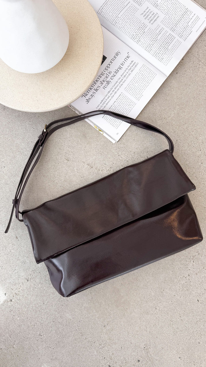 Rylee Merlot Clutch Taška