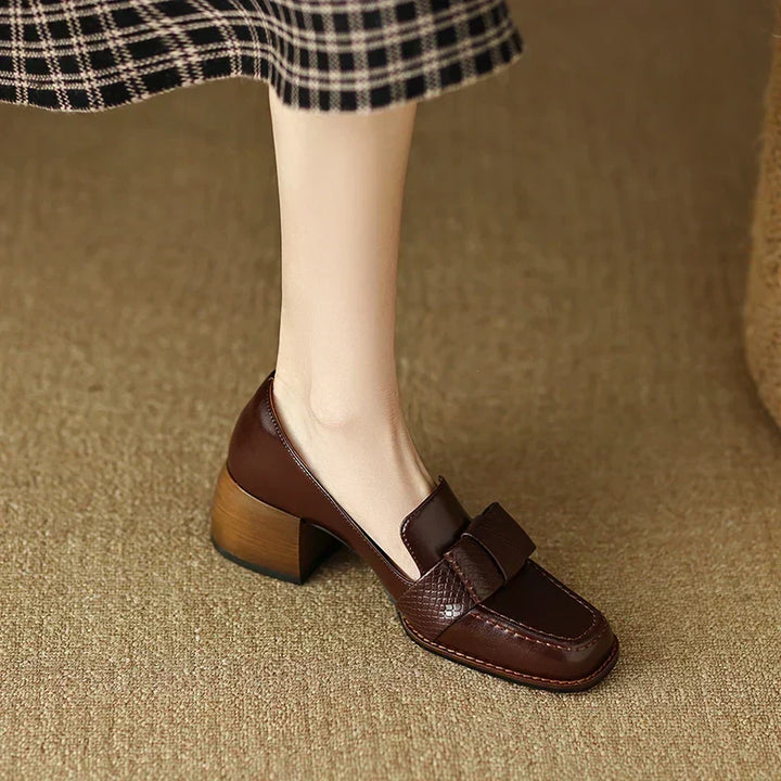 Joana - Loafers s mašlí